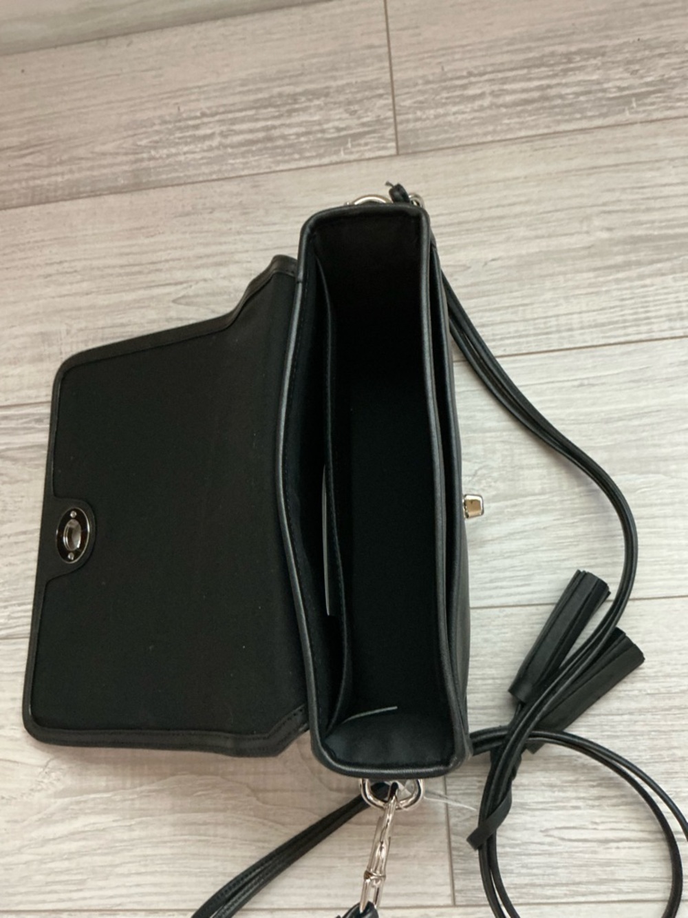 Coach Black Leather Turnlock Crossbody Bag - Picture 7 of 8